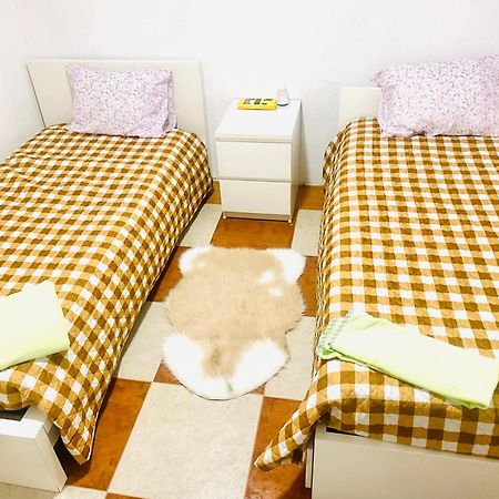 Japji Guest House Esmeriz Vitoria Exterior foto